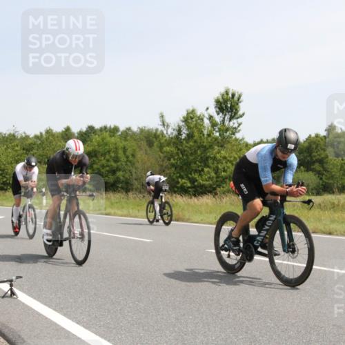 22.06.2025 - Viking Triathlon Yannick Fuchs http://msf.ph/oto/8075963 22.06.2025 11:53:48 Radfahren 4, 13, 173, 288, 340, 444, 458, 462, 472, 604 meine-sportfotos.de