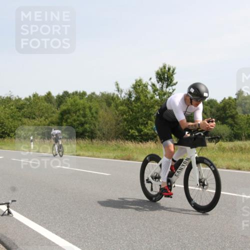 22.06.2025 - Viking Triathlon Yannick Fuchs http://msf.ph/oto/8075969 22.06.2025 11:53:49 Radfahren 4, 13, 173, 288, 340, 444, 458, 462, 472, 604 meine-sportfotos.de