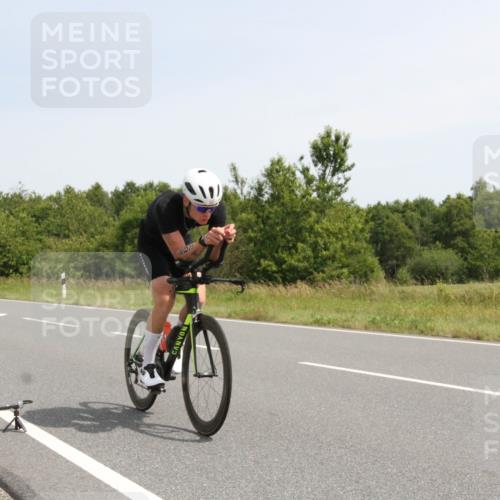 22.06.2025 - Viking Triathlon Yannick Fuchs http://msf.ph/oto/8076066 22.06.2025 11:55:36 Radfahren 8, 139, 203, 329, 479 meine-sportfotos.de