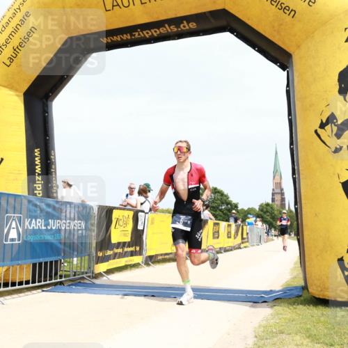 22.06.2025 - Viking Triathlon H.Heesch http://msf.ph/oto/8076109 22.06.2025 14:05:11 Laufen 5, 85 meine-sportfotos.de