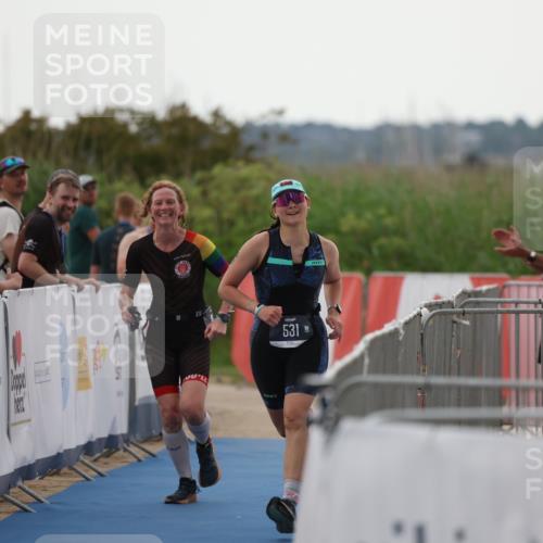 22.06.2025 - Viking Triathlon Yannick Fuchs http://msf.ph/oto/8076325 22.06.2025 16:22:31 Ziel 425, 531 meine-sportfotos.de
