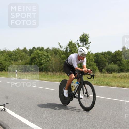 22.06.2025 - Viking Triathlon Yannick Fuchs http://msf.ph/oto/8076556 22.06.2025 11:56:57 Radfahren 30, 221 meine-sportfotos.de