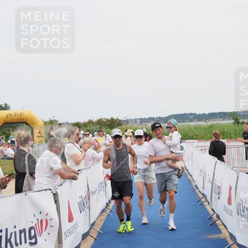 22.06.2025 - Viking Triathlon MichiJ http://msf.ph/oto/8076615 22.06.2025 14:34:02 Ziel 662 meine-sportfotos.de