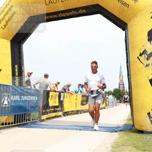 22.06.2025 - Viking Triathlon H.Heesch http://msf.ph/oto/8076683 22.06.2025 14:55:53 Laufen 359 meine-sportfotos.de