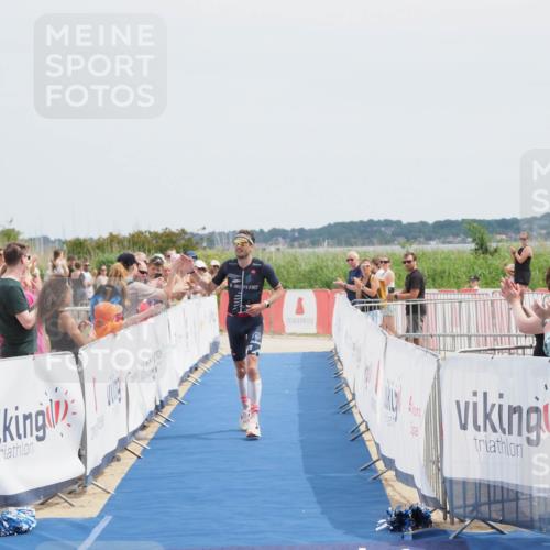 22.06.2025 - Viking Triathlon MichiJ http://msf.ph/oto/8076741 22.06.2025 14:03:23 Ziel 557 meine-sportfotos.de
