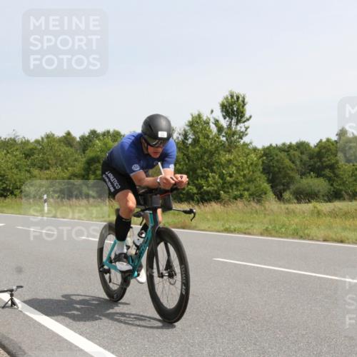 22.06.2025 - Viking Triathlon Yannick Fuchs http://msf.ph/oto/8076793 22.06.2025 11:58:54 Radfahren 214, 464, 483, 492 meine-sportfotos.de