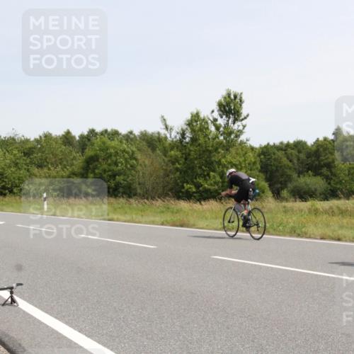 22.06.2025 - Viking Triathlon Yannick Fuchs http://msf.ph/oto/8076977 22.06.2025 12:00:05 Radfahren 64, 103 meine-sportfotos.de