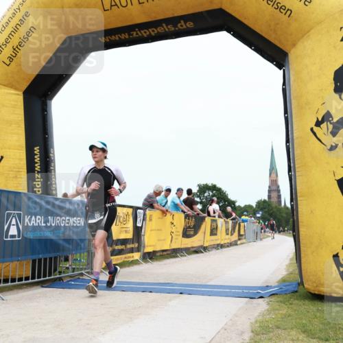 22.06.2025 - Viking Triathlon H.Heesch http://msf.ph/oto/8077066 22.06.2025 15:01:17 Laufen 86, 635 meine-sportfotos.de