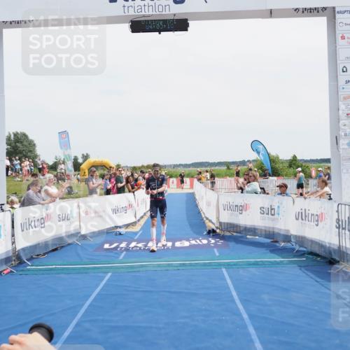 22.06.2025 - Viking Triathlon MichiJ http://msf.ph/oto/8077081 22.06.2025 14:03:26 Ziel 557 meine-sportfotos.de