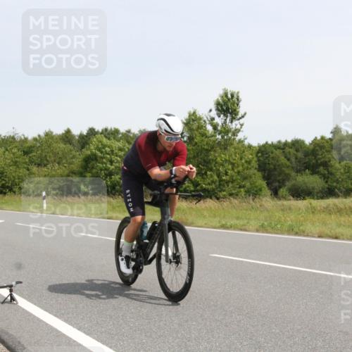 22.06.2025 - Viking Triathlon Yannick Fuchs http://msf.ph/oto/8077254 22.06.2025 12:02:20 Radfahren 51, 53, 178, 401, 443, 654 meine-sportfotos.de