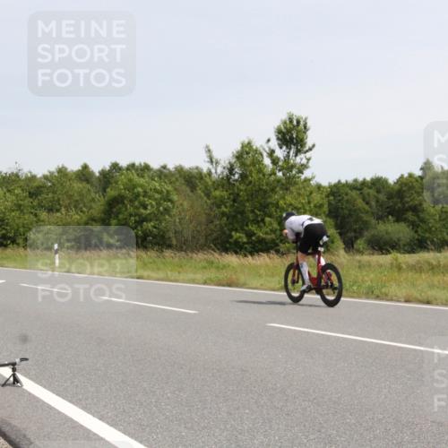 22.06.2025 - Viking Triathlon Yannick Fuchs http://msf.ph/oto/8077280 22.06.2025 12:02:28 Radfahren 51, 90, 198, 384, 388, 401, 407, 423, 526, 534, 642 meine-sportfotos.de