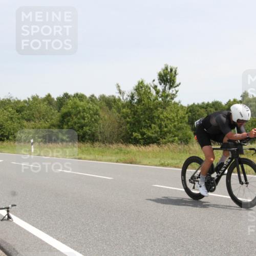 22.06.2025 - Viking Triathlon Yannick Fuchs http://msf.ph/oto/8077377 22.06.2025 12:02:39 Radfahren 18, 40, 209, 278, 317, 350, 374, 395, 506, 522, 536, 546, 630 meine-sportfotos.de