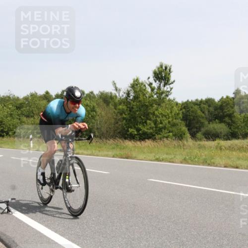 22.06.2025 - Viking Triathlon Yannick Fuchs http://msf.ph/oto/8077440 22.06.2025 12:02:46 Radfahren 19, 40, 84, 122, 127, 187, 209, 240, 244, 316, 317, 374, 377, 395, 428, 452, 506, 531, 630 meine-sportfotos.de