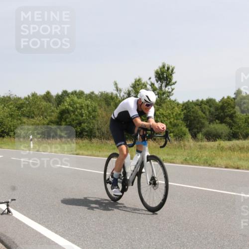 22.06.2025 - Viking Triathlon Yannick Fuchs http://msf.ph/oto/8077702 22.06.2025 12:04:08 Radfahren 38, 42, 142, 149, 333, 351, 517 meine-sportfotos.de