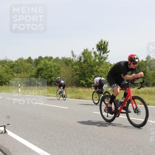 22.06.2025 - Viking Triathlon Yannick Fuchs http://msf.ph/oto/8077828 22.06.2025 12:04:38 Radfahren 15, 296, 399, 412, 430, 533 meine-sportfotos.de