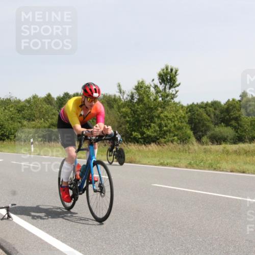 22.06.2025 - Viking Triathlon Yannick Fuchs http://msf.ph/oto/8077843 22.06.2025 12:04:46 Radfahren 15, 26, 101, 272, 299, 362, 385, 496, 554 meine-sportfotos.de