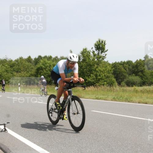 22.06.2025 - Viking Triathlon Yannick Fuchs http://msf.ph/oto/8078083 22.06.2025 12:05:42 Radfahren 47, 102, 145, 158, 176, 368, 485, 543, 652 meine-sportfotos.de
