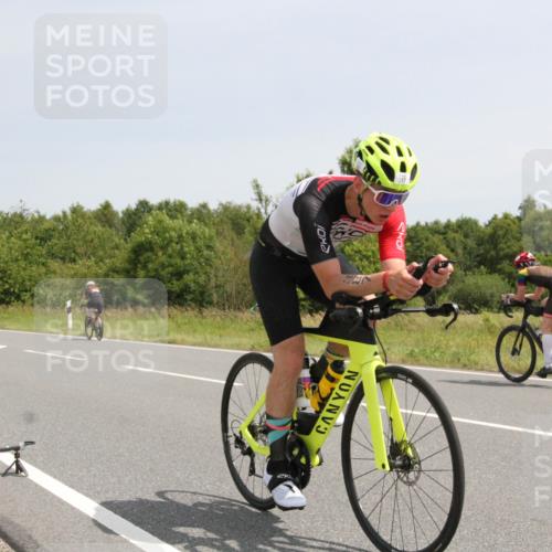 22.06.2025 - Viking Triathlon Yannick Fuchs http://msf.ph/oto/8078150 22.06.2025 12:05:53 Radfahren 20, 265, 387, 425, 637 meine-sportfotos.de
