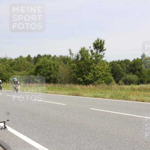 22.06.2025 - Viking Triathlon Yannick Fuchs http://msf.ph/oto/8078271 22.06.2025 12:06:25 Radfahren 76, 121, 161, 215, 258, 289, 367, 372 meine-sportfotos.de