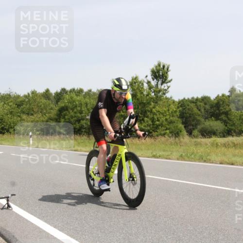 22.06.2025 - Viking Triathlon Yannick Fuchs http://msf.ph/oto/8078440 22.06.2025 12:07:43 Radfahren 11, 33, 97, 179, 420, 556 meine-sportfotos.de