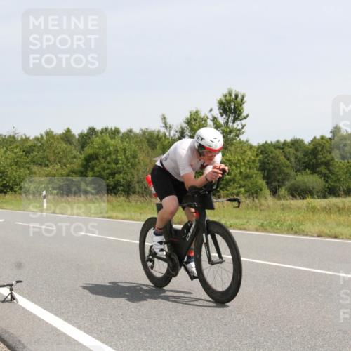 22.06.2025 - Viking Triathlon Yannick Fuchs http://msf.ph/oto/8078455 22.06.2025 12:07:48 Radfahren 97, 396, 556 meine-sportfotos.de