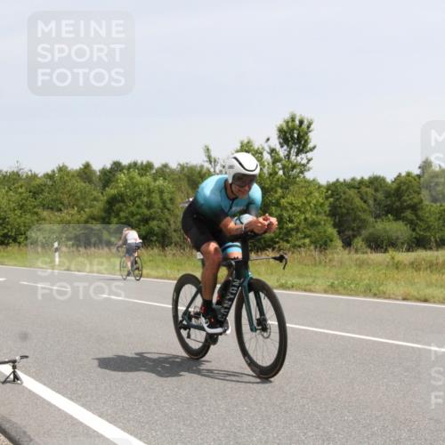 22.06.2025 - Viking Triathlon Yannick Fuchs http://msf.ph/oto/8078561 22.06.2025 12:08:21 Radfahren 34, 46, 164, 192, 297, 321, 451, 633 meine-sportfotos.de