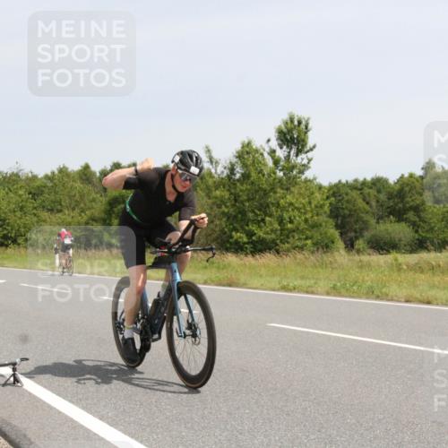 22.06.2025 - Viking Triathlon Yannick Fuchs http://msf.ph/oto/8078680 22.06.2025 12:08:55 Radfahren 14, 99, 117, 162, 632, 640, 651 meine-sportfotos.de