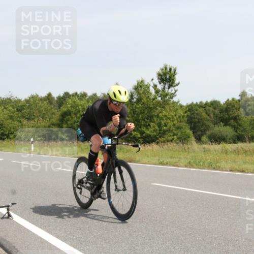 22.06.2025 - Viking Triathlon Yannick Fuchs http://msf.ph/oto/8078732 22.06.2025 12:09:28 Radfahren 31, 195, 383, 446 meine-sportfotos.de