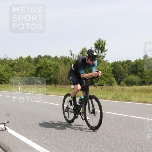 22.06.2025 - Viking Triathlon Yannick Fuchs http://msf.ph/oto/8078821 22.06.2025 12:10:13 Radfahren 57, 59, 171, 295, 332, 552 meine-sportfotos.de