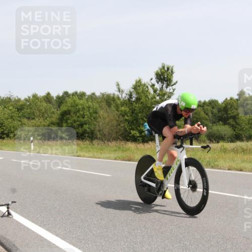 22.06.2025 - Viking Triathlon Yannick Fuchs http://msf.ph/oto/8078828 22.06.2025 12:10:16 Radfahren 57, 152, 171, 295, 332, 540, 552 meine-sportfotos.de