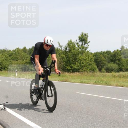 22.06.2025 - Viking Triathlon Yannick Fuchs http://msf.ph/oto/8078878 22.06.2025 12:10:33 Radfahren 188, 306, 548, 662 meine-sportfotos.de
