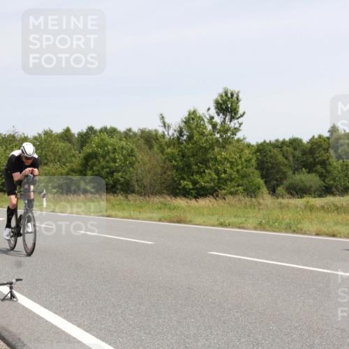 22.06.2025 - Viking Triathlon Yannick Fuchs http://msf.ph/oto/8079041 22.06.2025 12:11:41 Radfahren 13, 173, 314, 340, 427, 444, 458, 604 meine-sportfotos.de