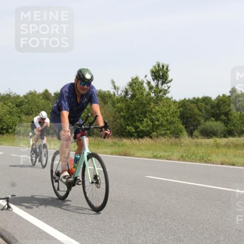 22.06.2025 - Viking Triathlon Yannick Fuchs http://msf.ph/oto/8079117 22.06.2025 12:11:57 Radfahren 110, 449, 475 meine-sportfotos.de