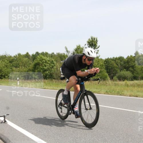22.06.2025 - Viking Triathlon Yannick Fuchs http://msf.ph/oto/8079127 22.06.2025 12:12:05 Radfahren 266, 403 meine-sportfotos.de