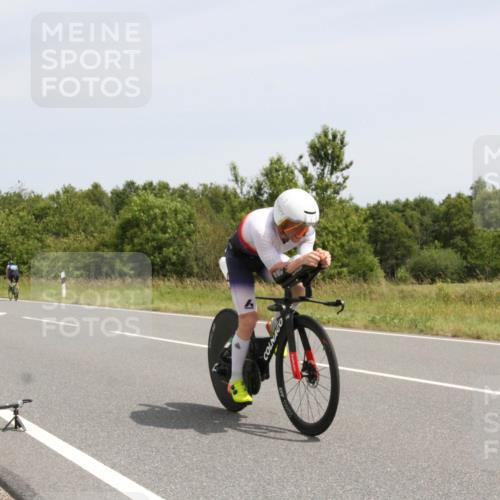 22.06.2025 - Viking Triathlon Yannick Fuchs http://msf.ph/oto/8079192 22.06.2025 12:13:13 Radfahren 4, 201 meine-sportfotos.de