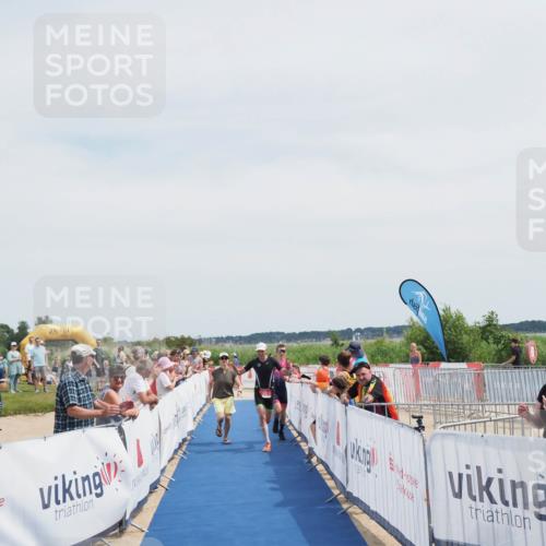 22.06.2025 - Viking Triathlon MichiJ http://msf.ph/oto/8079243 22.06.2025 14:17:16 Ziel 610 meine-sportfotos.de