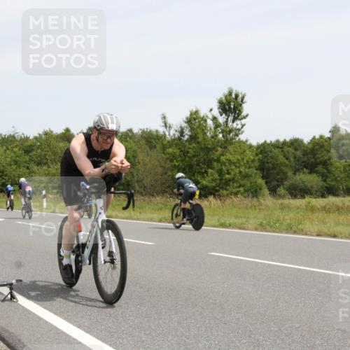 22.06.2025 - Viking Triathlon Yannick Fuchs http://msf.ph/oto/8079351 22.06.2025 12:14:03 Radfahren 28, 150, 172, 184, 253, 375, 513, 635, 645 meine-sportfotos.de