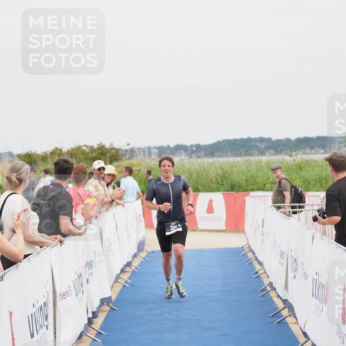 22.06.2025 - Viking Triathlon MichiJ http://msf.ph/oto/8079380 22.06.2025 14:39:37 Ziel 384 meine-sportfotos.de