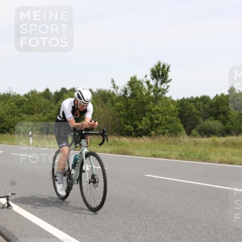 22.06.2025 - Viking Triathlon Yannick Fuchs http://msf.ph/oto/8079524 22.06.2025 12:15:34 Radfahren 22, 211, 275, 641 meine-sportfotos.de