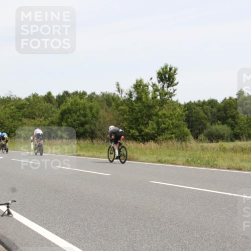 22.06.2025 - Viking Triathlon Yannick Fuchs http://msf.ph/oto/8079619 22.06.2025 12:16:10 Radfahren 30, 95, 132, 271, 294, 331, 348, 359, 486, 510 meine-sportfotos.de