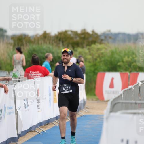 22.06.2025 - Viking Triathlon Yannick Fuchs http://msf.ph/oto/8079659 22.06.2025 16:44:56 Ziel 402, 470 meine-sportfotos.de