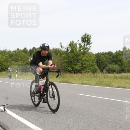 22.06.2025 - Viking Triathlon Yannick Fuchs http://msf.ph/oto/8079669 22.06.2025 12:16:28 Radfahren 5, 330, 419, 429 meine-sportfotos.de