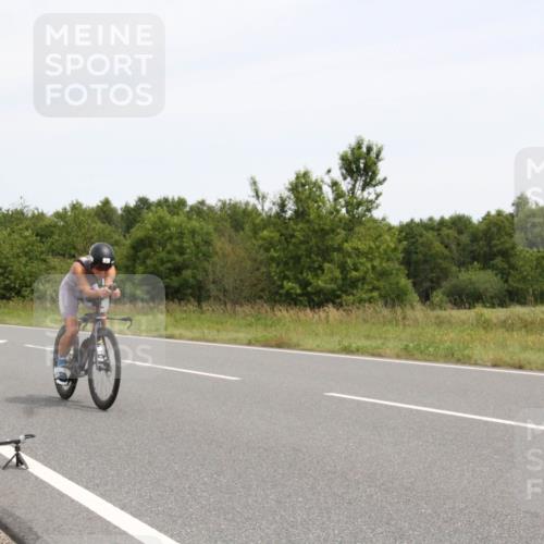 22.06.2025 - Viking Triathlon Yannick Fuchs http://msf.ph/oto/8079821 22.06.2025 12:17:44 Radfahren 45, 58, 214, 335, 357, 464, 488, 511, 639 meine-sportfotos.de