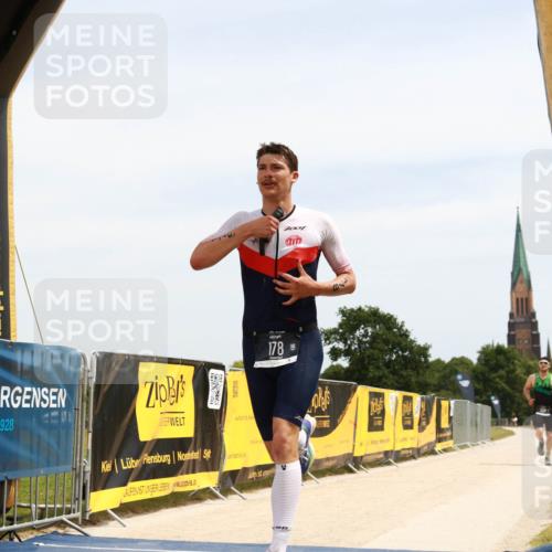 22.06.2025 - Viking Triathlon H.Heesch http://msf.ph/oto/8079846 22.06.2025 12:43:34 Laufen 178, 198, 393, 534 meine-sportfotos.de