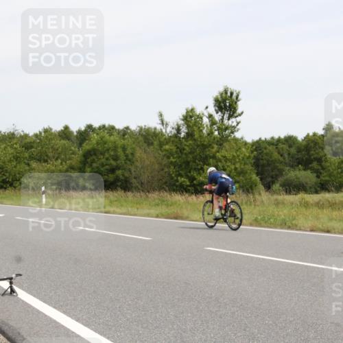 22.06.2025 - Viking Triathlon Yannick Fuchs http://msf.ph/oto/8079972 22.06.2025 12:18:39 Radfahren 12, 421, 459, 470 meine-sportfotos.de