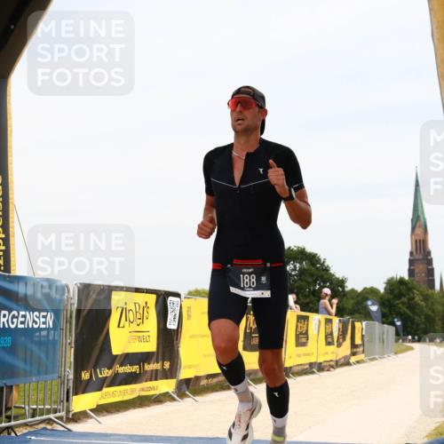 22.06.2025 - Viking Triathlon H.Heesch http://msf.ph/oto/8080030 22.06.2025 12:53:11 Laufen 188 meine-sportfotos.de