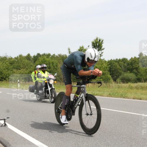 22.06.2025 - Viking Triathlon Yannick Fuchs http://msf.ph/oto/8080090 22.06.2025 12:19:33 Radfahren 81, 148, 196, 457, 462, 620 meine-sportfotos.de