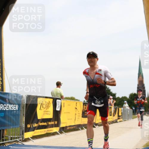 22.06.2025 - Viking Triathlon H.Heesch http://msf.ph/oto/8080102 22.06.2025 12:57:18 Laufen 352, 355 meine-sportfotos.de