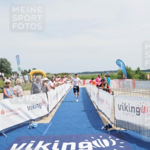 22.06.2025 - Viking Triathlon MichiJ http://msf.ph/oto/8080105 22.06.2025 14:20:04 Ziel 401 meine-sportfotos.de