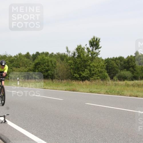 22.06.2025 - Viking Triathlon Yannick Fuchs http://msf.ph/oto/8080112 22.06.2025 12:19:36 Radfahren 81, 148, 196, 309, 457, 462, 620 meine-sportfotos.de